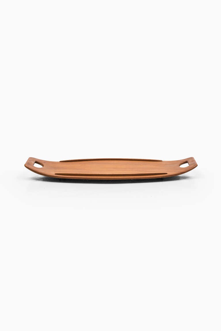 Jens Quistgaard serving tray in teak produced by Dansk in Denmark