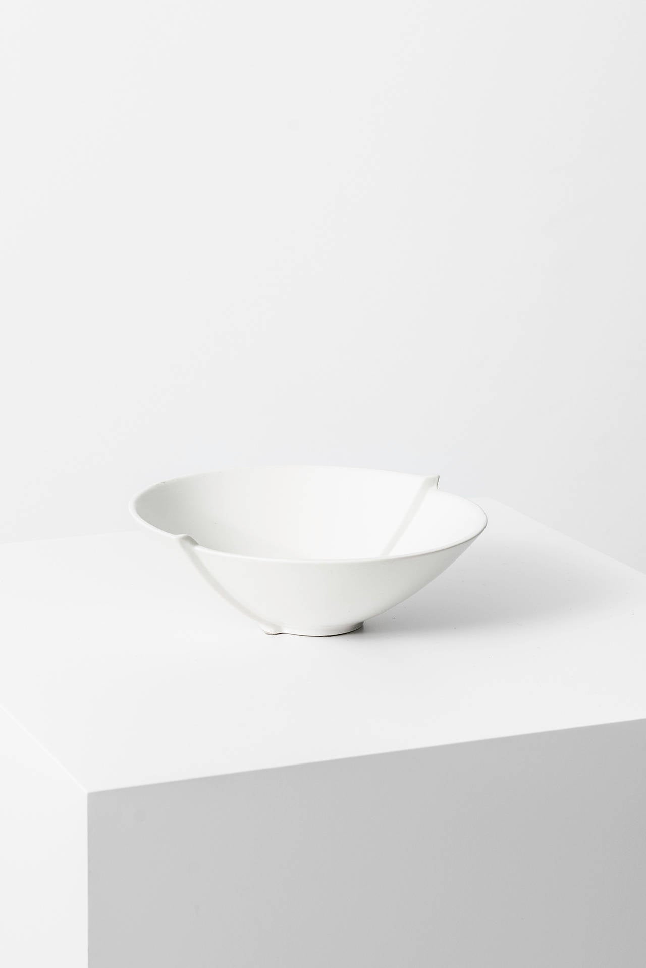 Swedish Wilhelm Kåge Ceramic Bowl Model Surrea by Gustavsberg in Sweden For Sale
