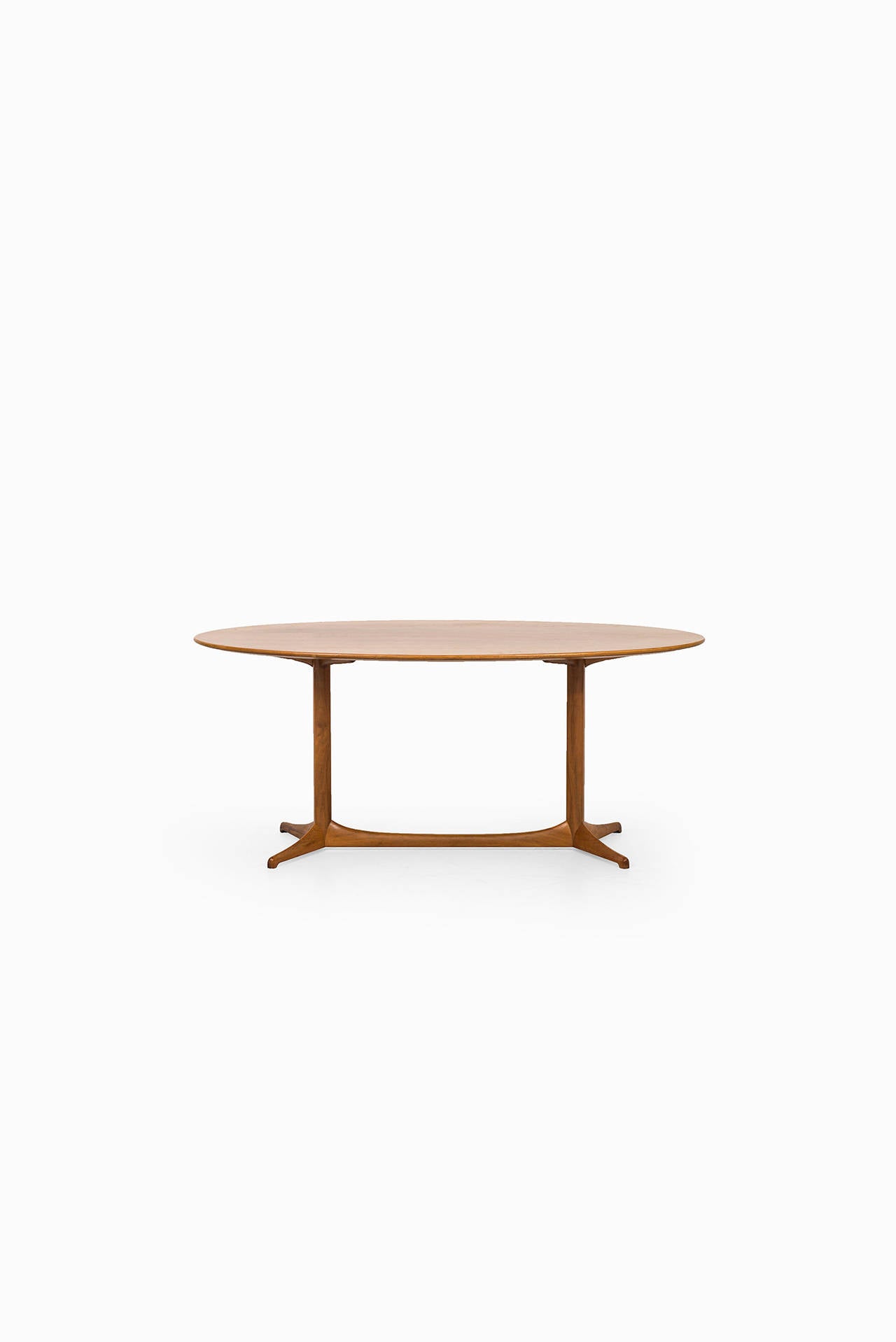Coffee table model Plommonet designed by Kerstin Hörlin-Holmquist. Produced by Nordiska Kompaniet in Sweden.