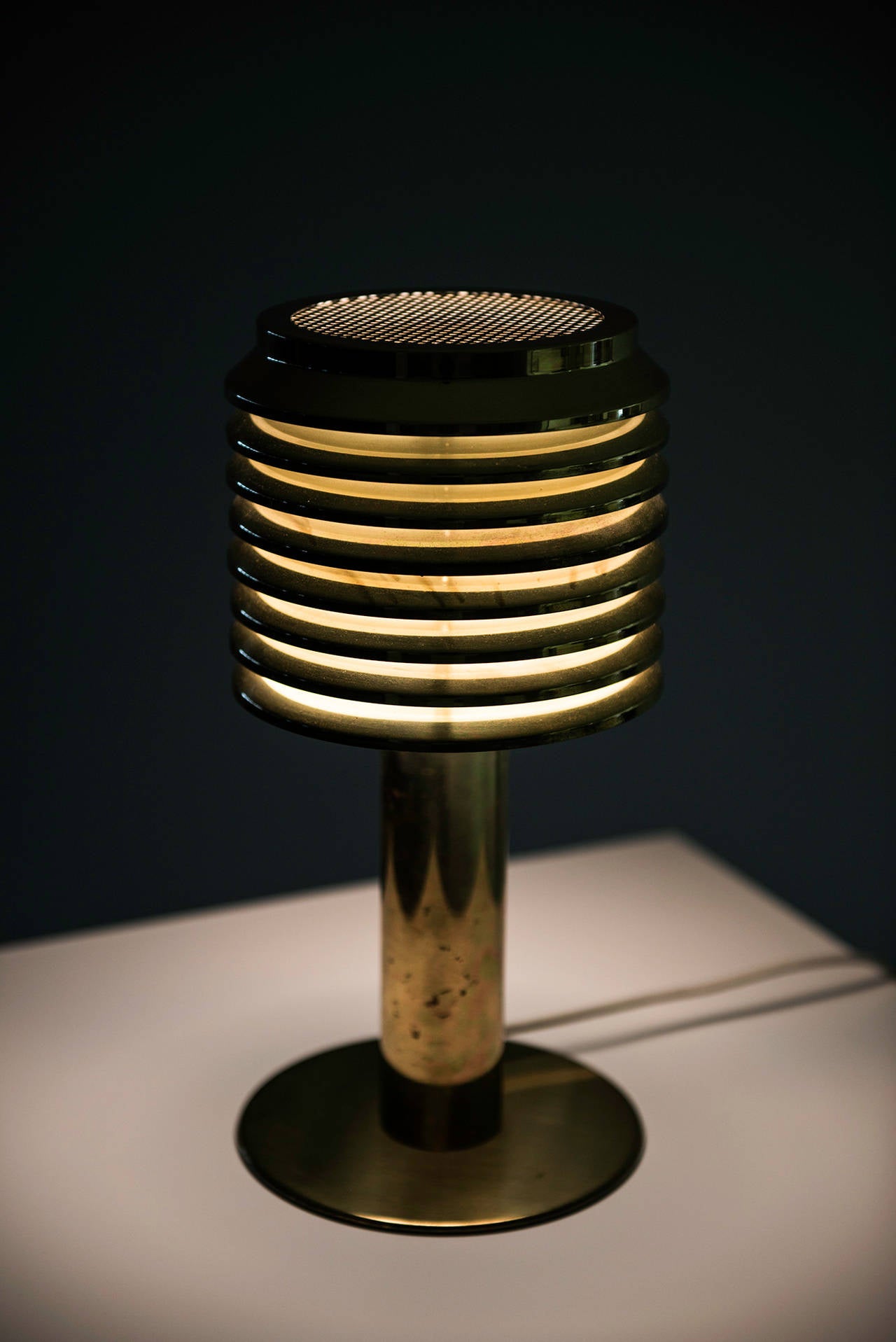 Hans-Agne Jakobsson Table Lamp Model B-142 in Brass 1