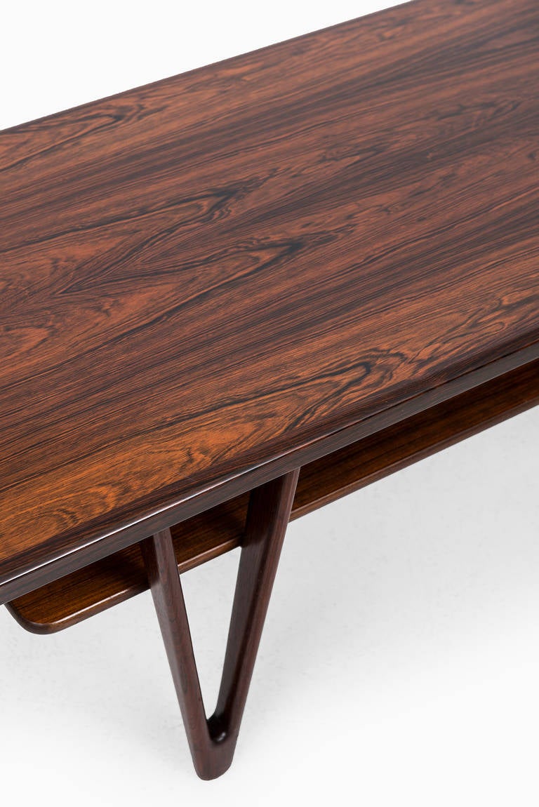 Nanna Ditzel Coffee Table in Rosewood by Poul Kolds Savværk 1