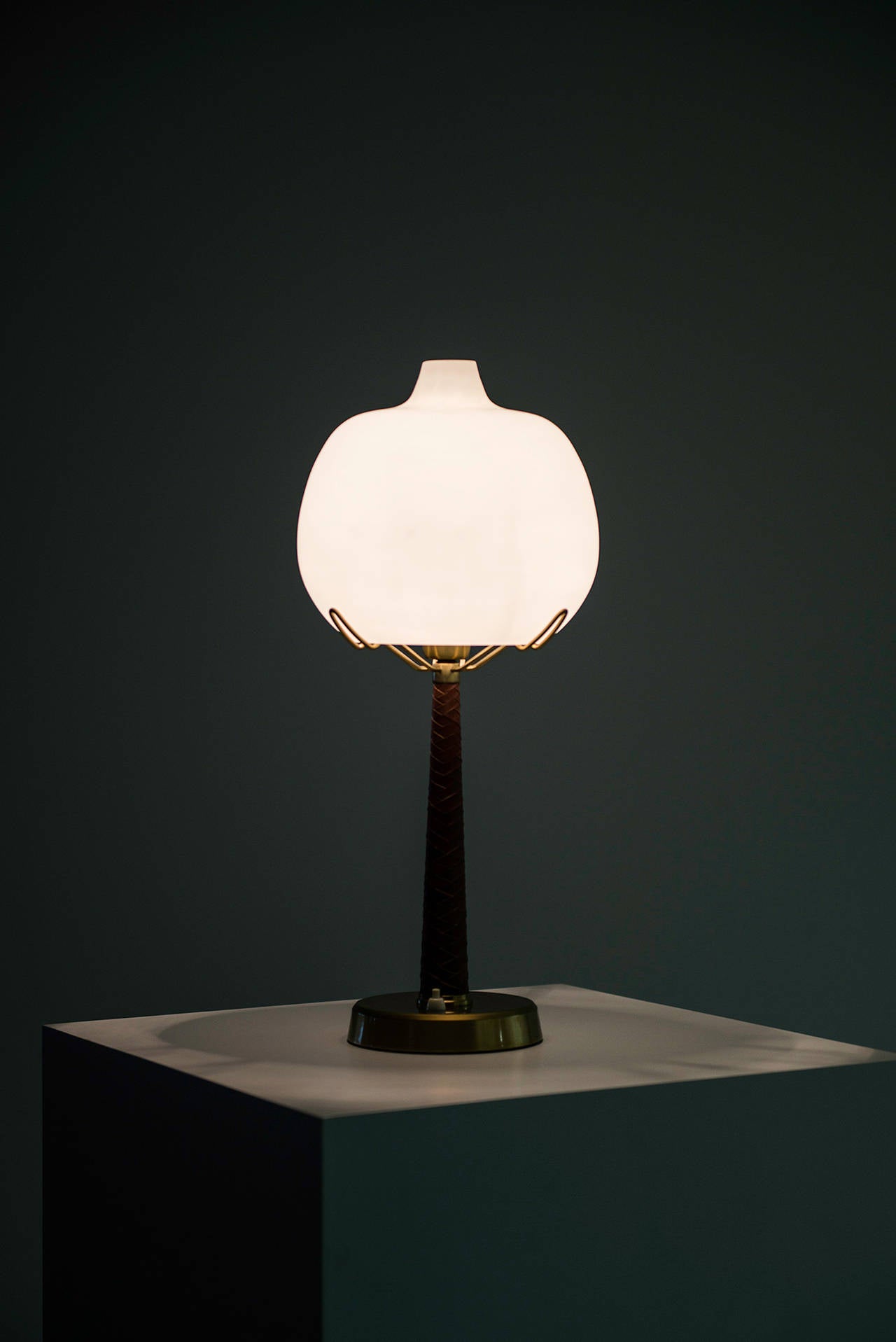 Brass Hans Bergström table lamps model 700 by Ateljé Lyktan in Sweden