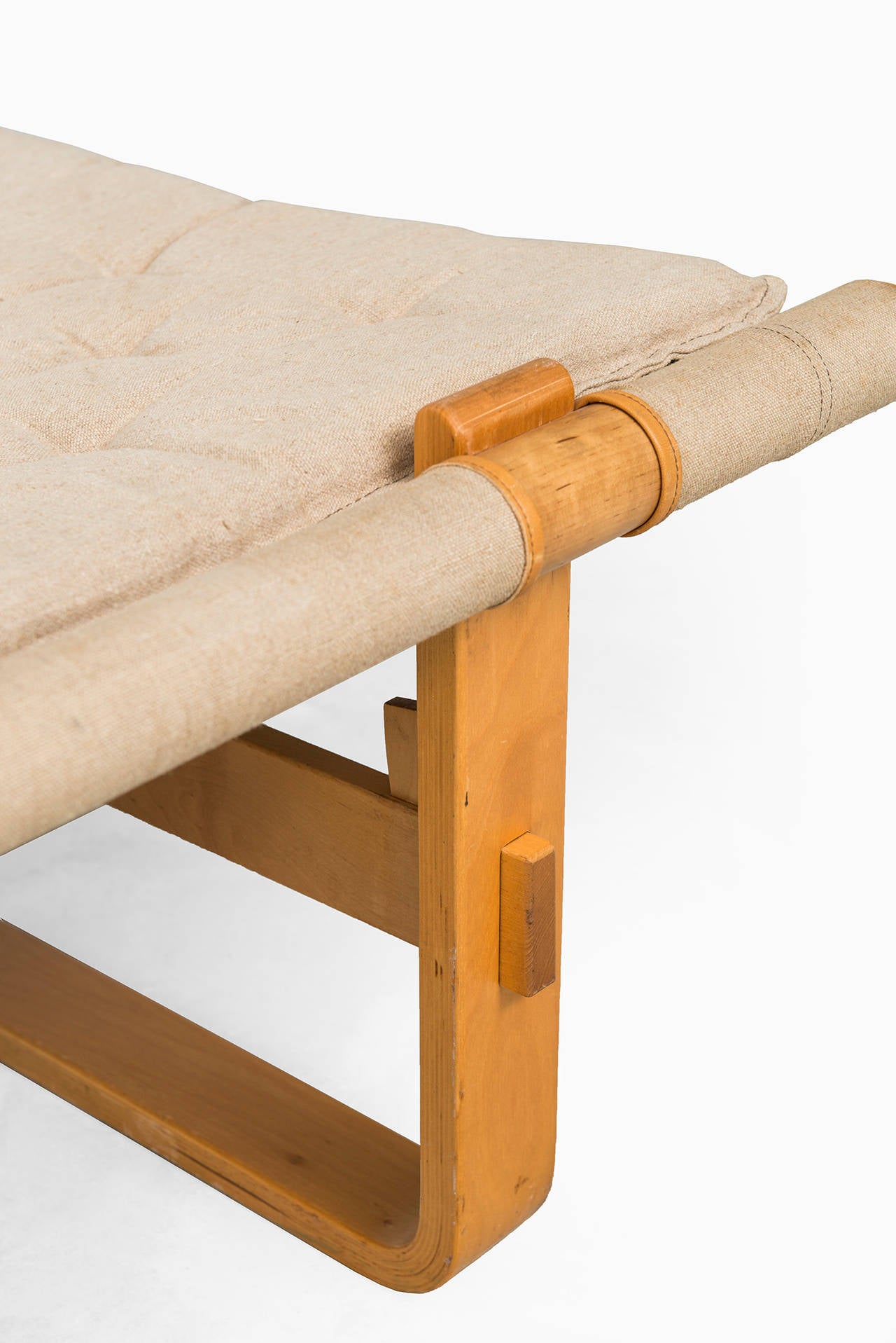 Mid-20th Century Retro daybed in birch bentwood and beige canvas with brown leather details