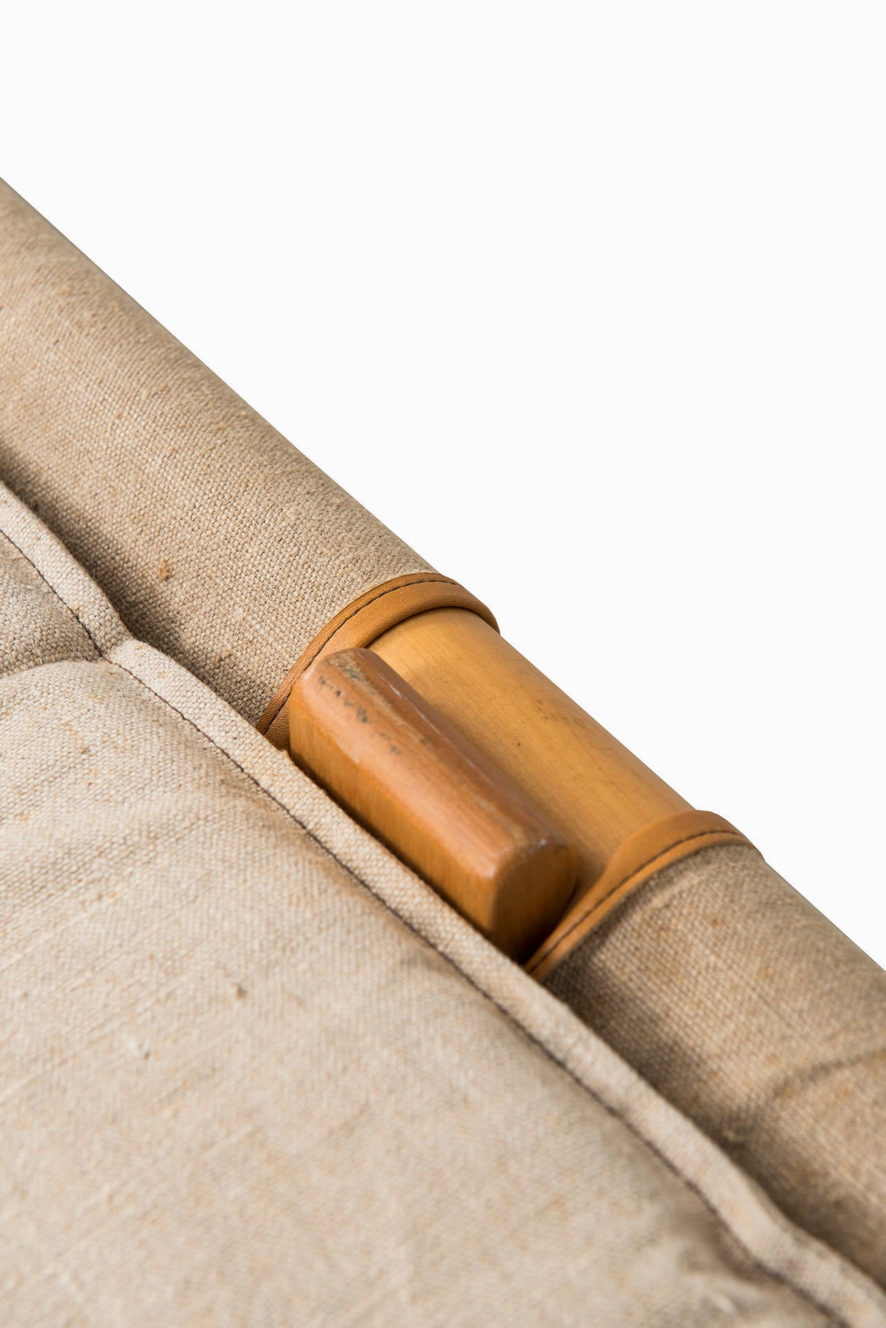 Retro daybed in birch bentwood and beige canvas with brown leather details 2