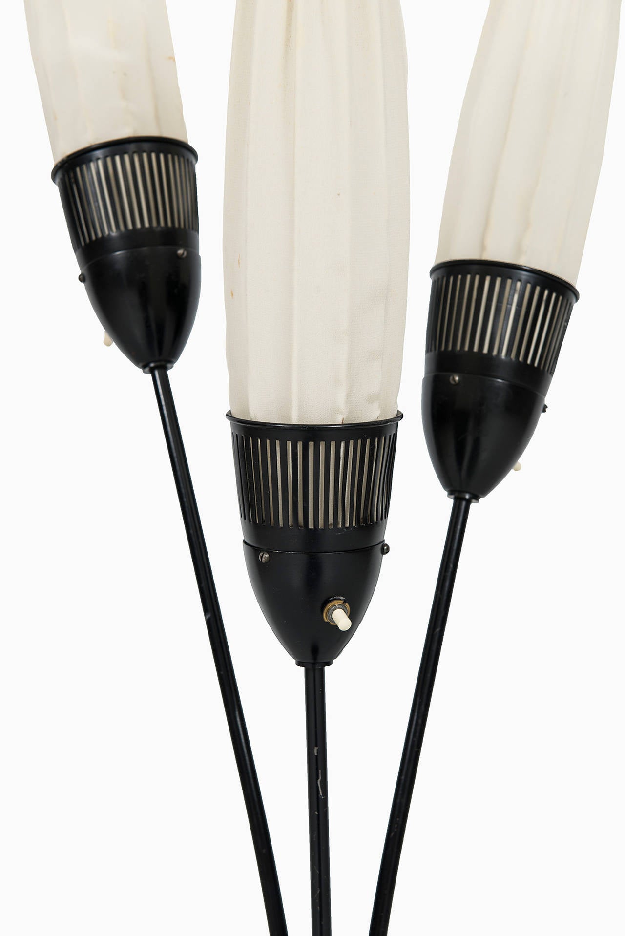 Lacquered Mid century floor lamp in black lacquered metal probably produced in Sweden