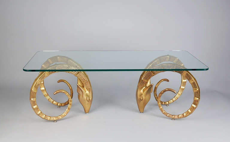 Beautiful Ibex Head coffee table
Metal gold plated
measurement including glass