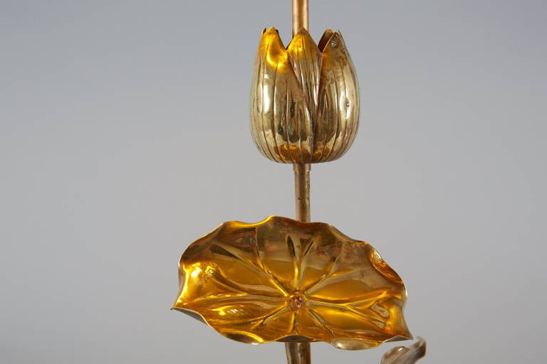 Mid-20th Century Elegant Brass Lotus Table Lamp