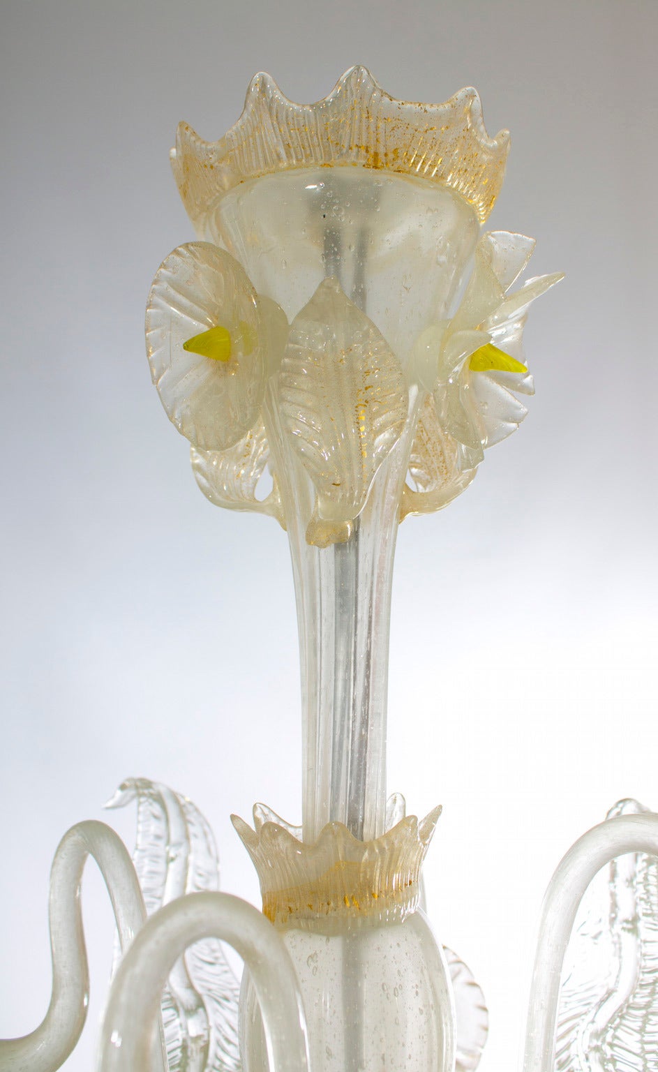 Hand-Crafted Italian Chandelier Attributed to Cenedese, circa 1970