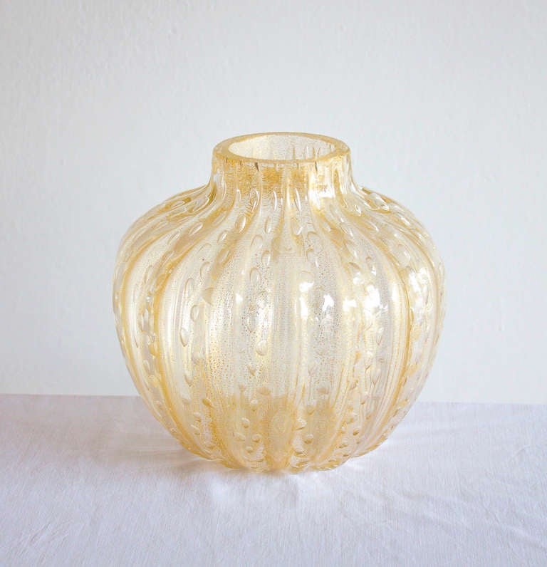 Urn Vase Designed by Ercole Barovier. In Excellent Condition In Villaverla, IT