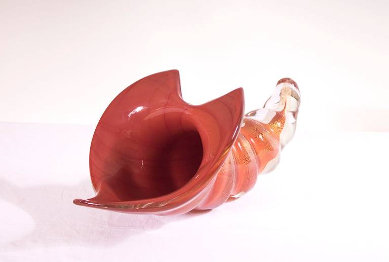 Art Deco Italian Sculpture Red Shell in Blown Murano Glass by Romano Donà 1980s For Sale