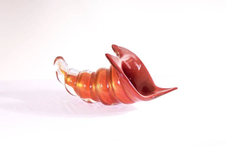 Hand-Crafted Italian Sculpture Red Shell in Blown Murano Glass by Romano Donà 1980s For Sale