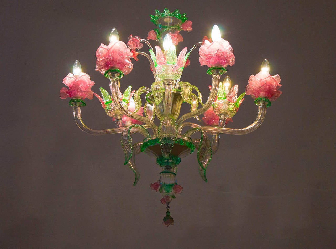 Handgefertigtes italienisches „Flower“  Muranoglas-Kronleuchter in Grün und Rosa, 1990er Jahre im Angebot 3