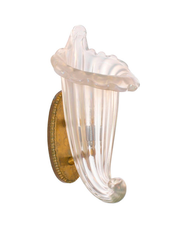 Late 20th Century Set of four Murano Glass Seashell sconces Iridescent color in brass frame  1980s For Sale