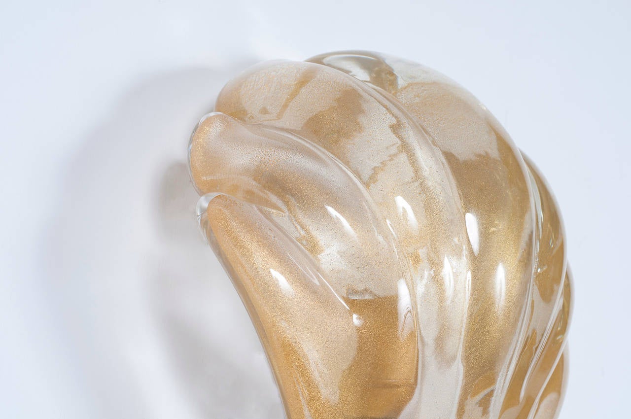 Handcrafted Murano Glass Sconces mit Gold Inlay Fish Shell Design 1980er Jahre Italien (Moderne der Mitte des Jahrhunderts) im Angebot