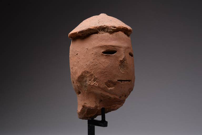 Ancient Japanese Kofun Period Haniwa Terracotta Head In Excellent Condition In London, GB