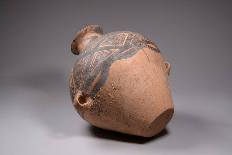 Ancient Chinese YangShao Culture Neolithic Amphora Vase - 3000 BC In Good Condition In London, GB