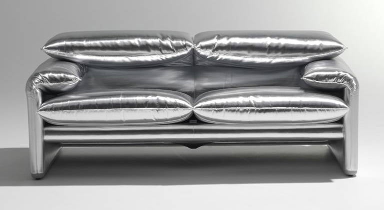 In 1973 Vico Magistretti created with Maralunga a new sofa type, the first production started in 1974 by Cassina. For this 40 years anniversary Cassina created a special futuristic edition of totally 40 pieces of the Maralunga in