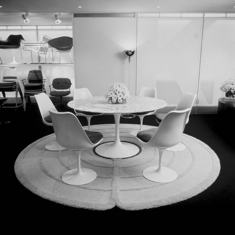 International Style White Flower carpet by Sigrid Wylach (for Saarinen Pedestal Group) For Sale