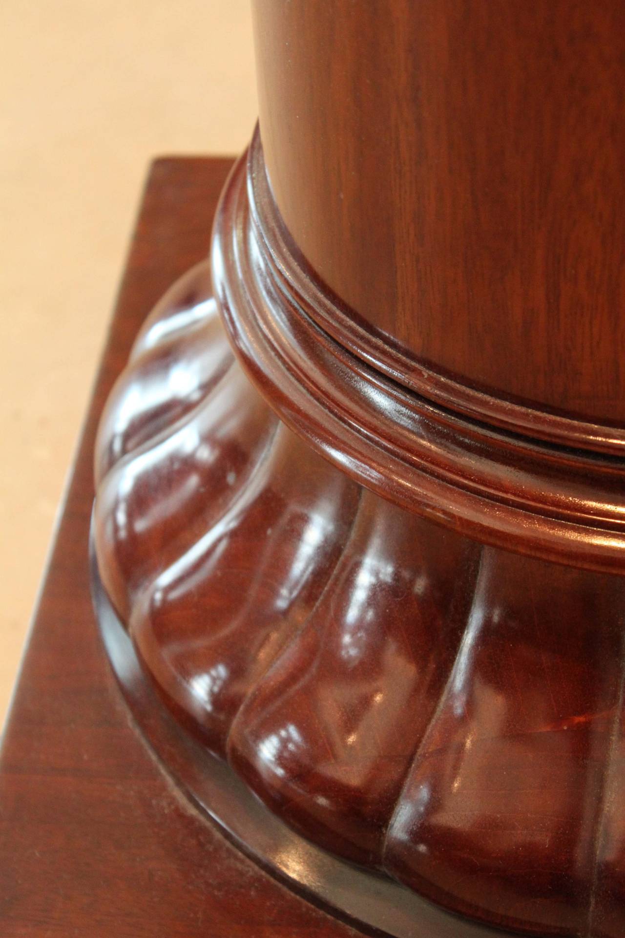 Art Deco Mahogany Column In Excellent Condition For Sale In Vancouver, BC