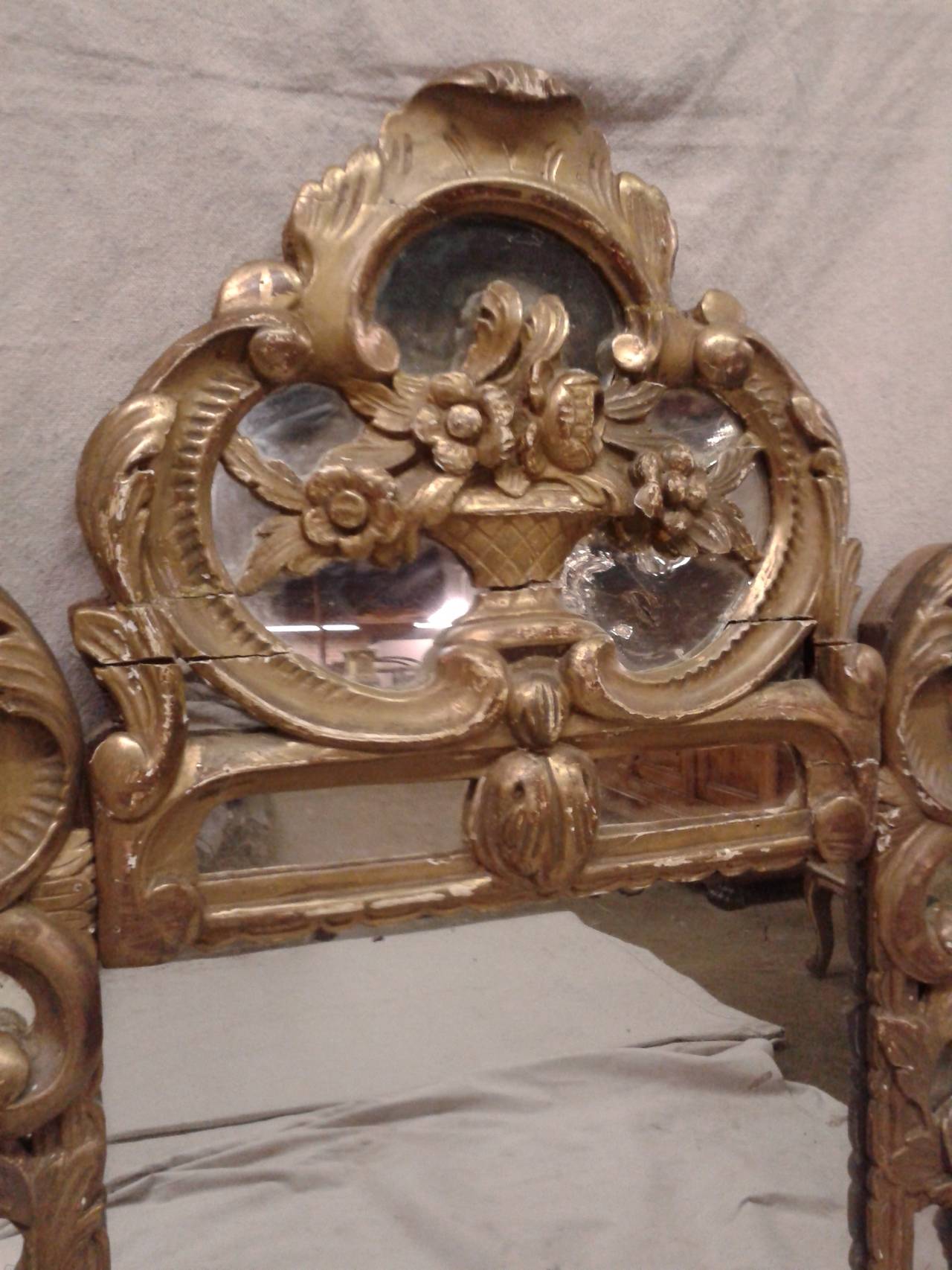 19ème siècle:: Miroir Provençal Français Bon état - En vente à Stockbridge, GA