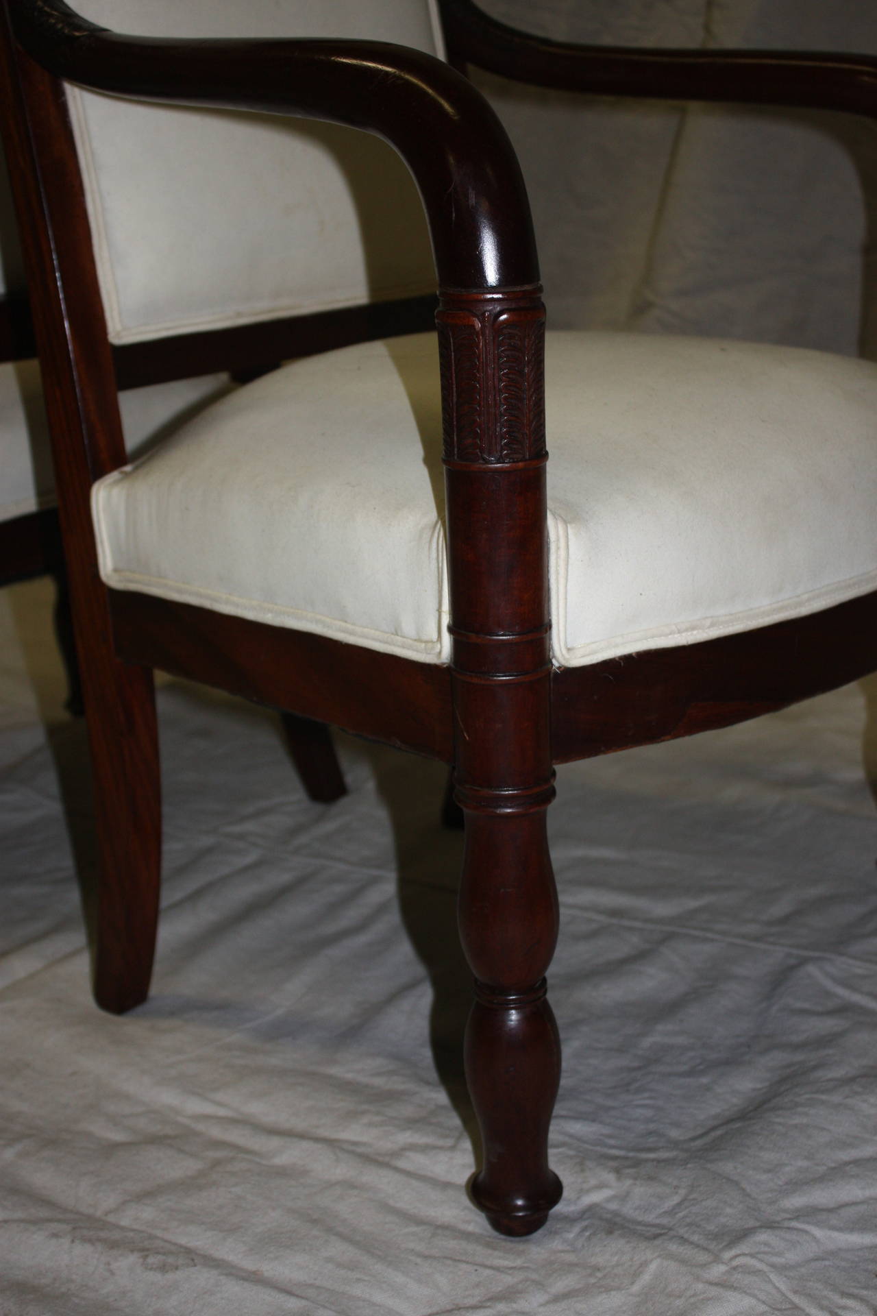 French Early 19th Century Pair of Chairs For Sale