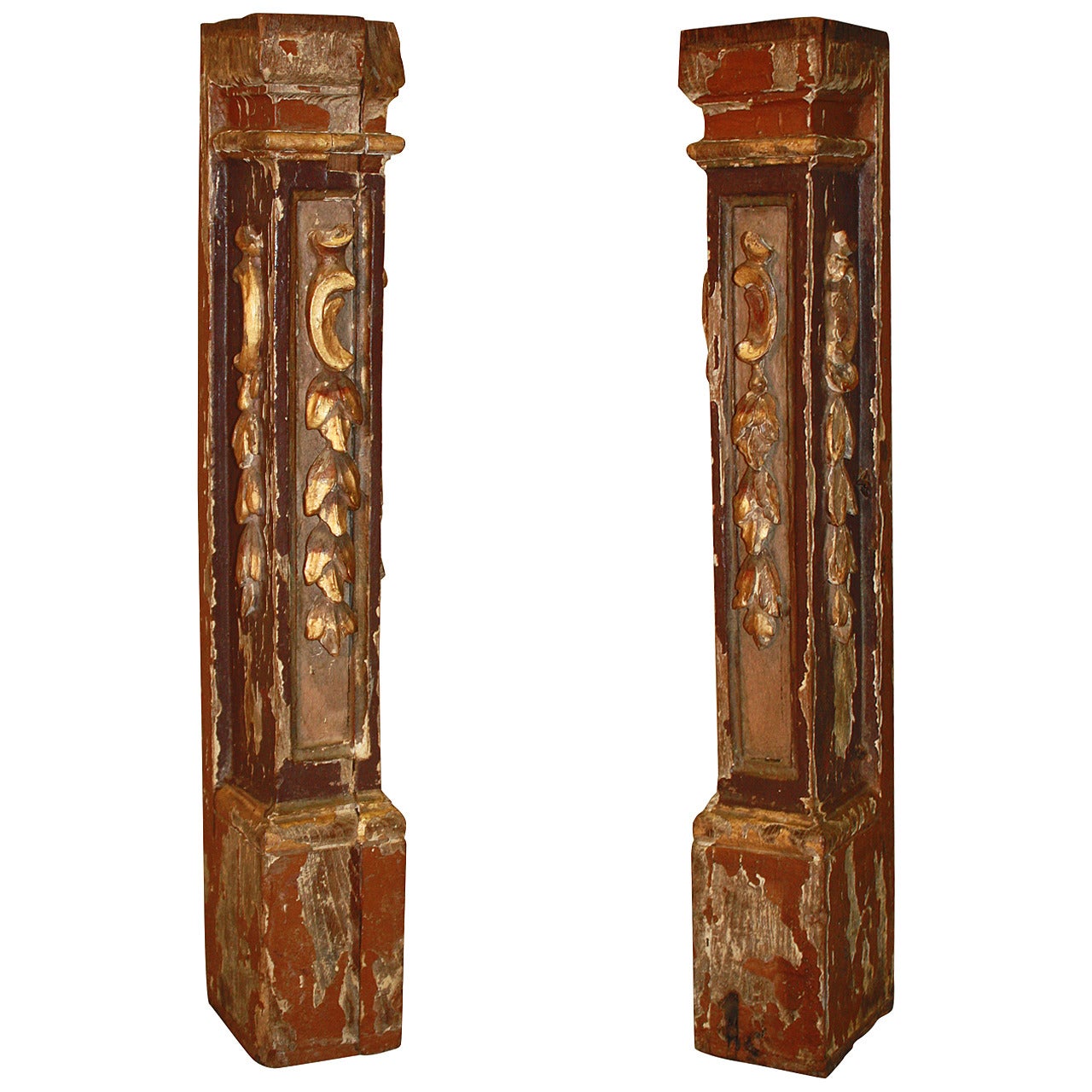 18th Century Pair of Italian Pedestals For Sale