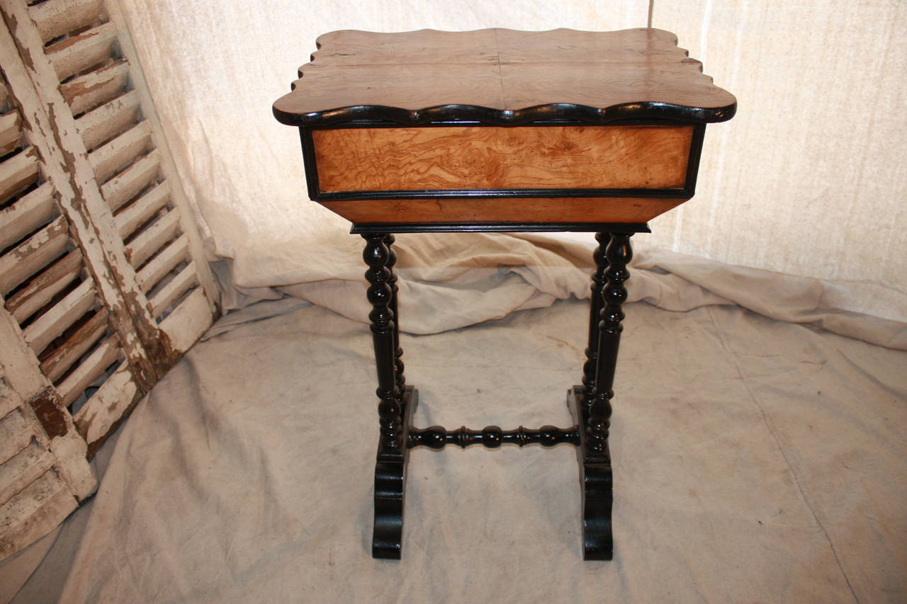 Charming 19th century French side table. The wood is made of burl of walnut, circa 1870. It can be used as a jewelry table.