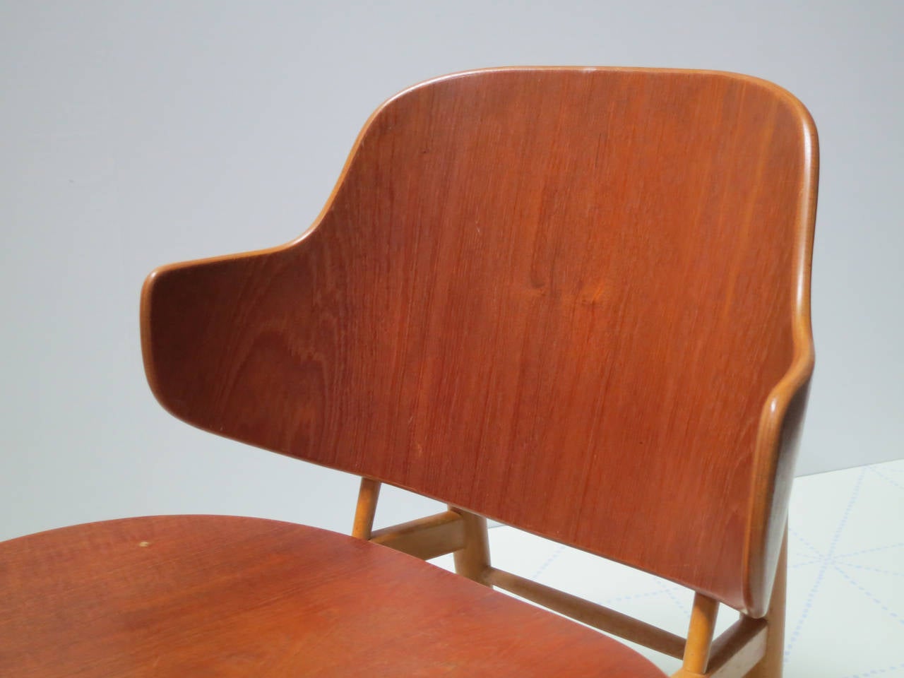 Scandinavian Modern Pair of 1950s Lounge Chairs by Ib Kofod-Larsen For Sale