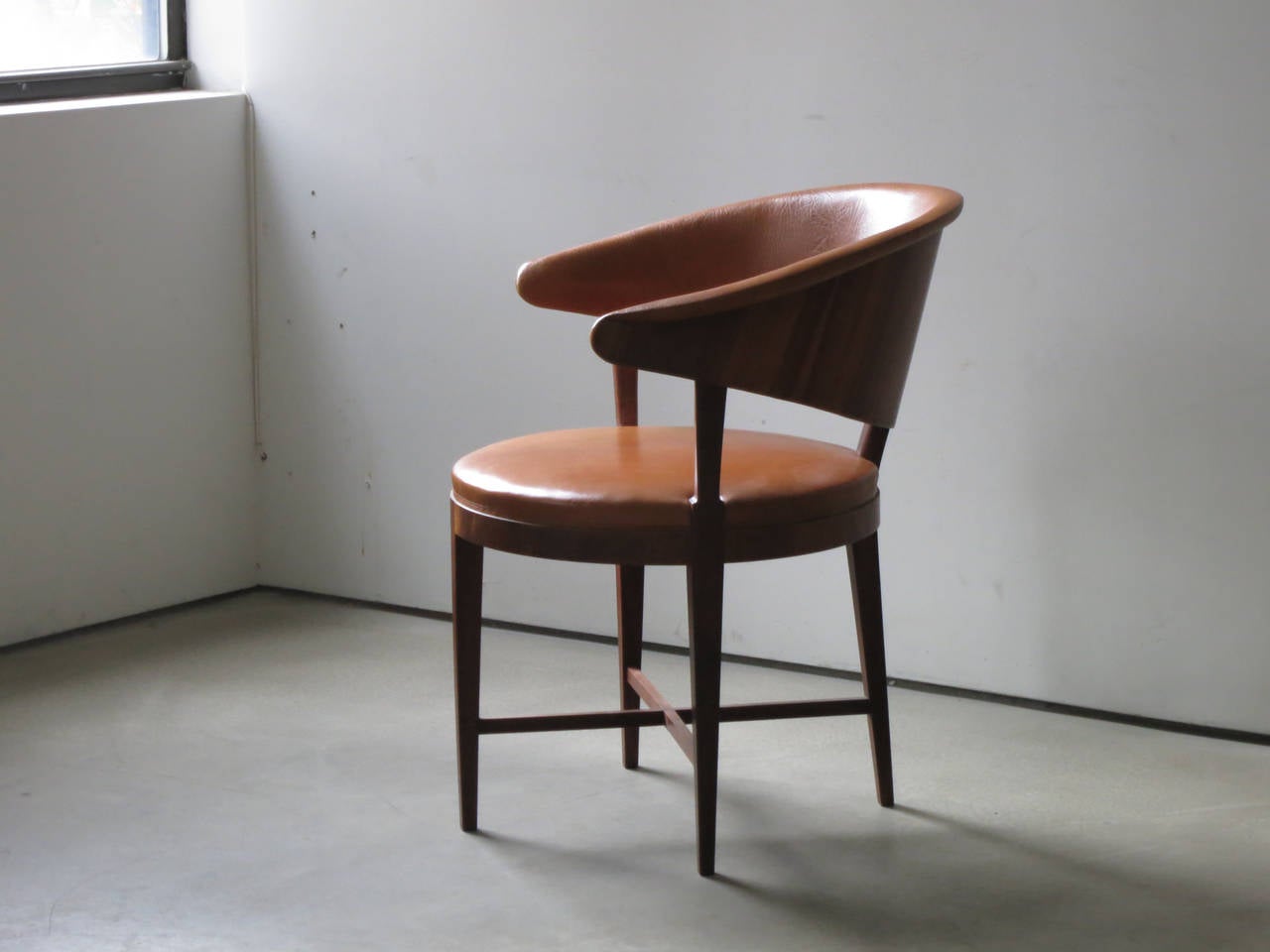 Mid-20th Century A Rare Elegant Round Back Chair by Frits Henningsen