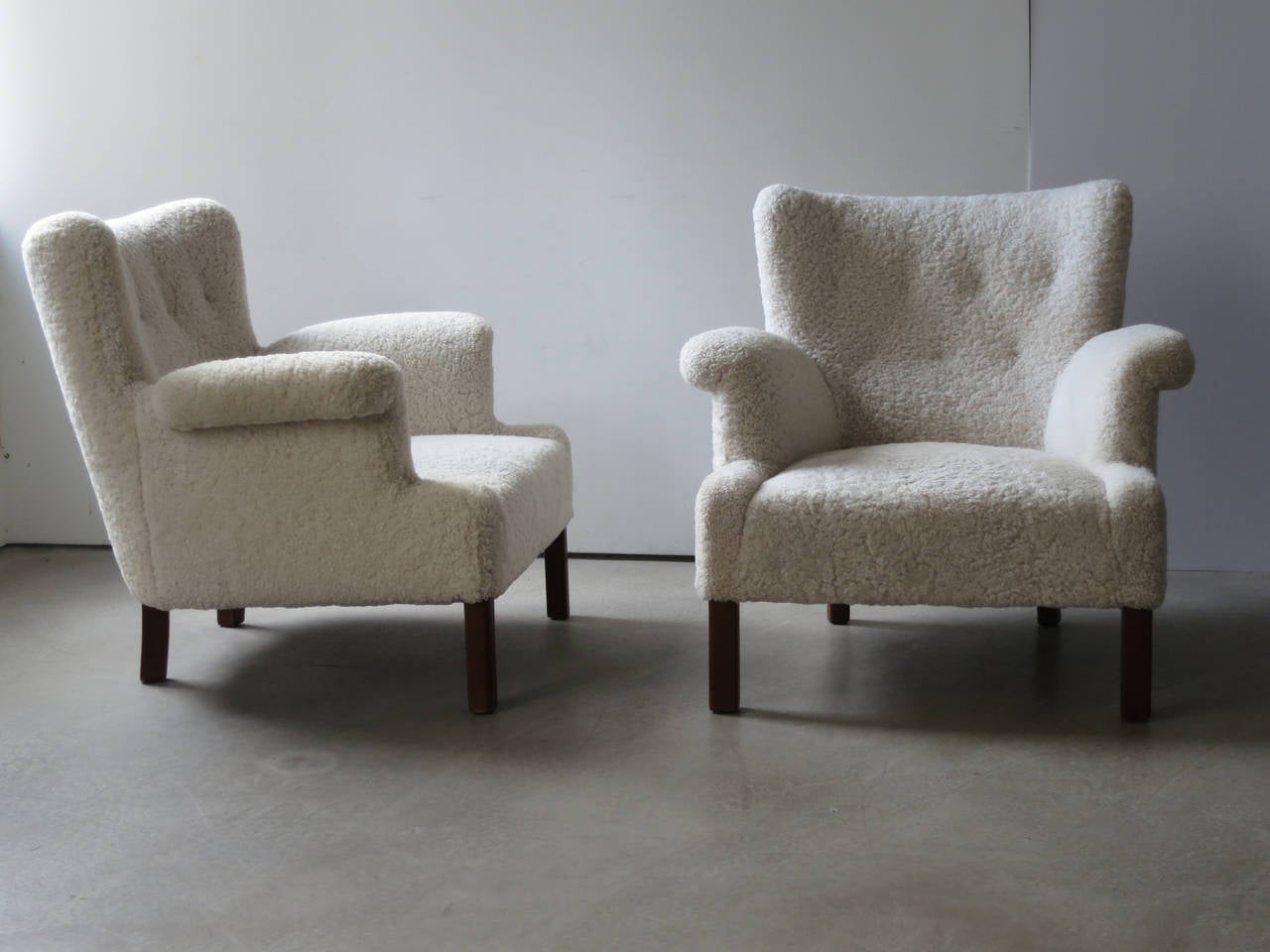 Mid-20th Century Pair of Elegant and Refined Sheepskin Lounge Chairs by Orla Mølgaard-Nielsen