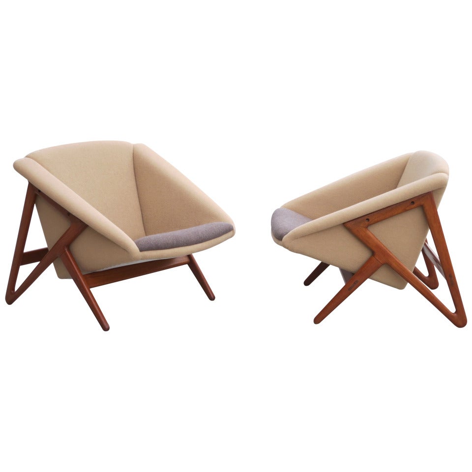 Pair of "Tipvogn" Chairs by H. Brockmann Petersen For Sale