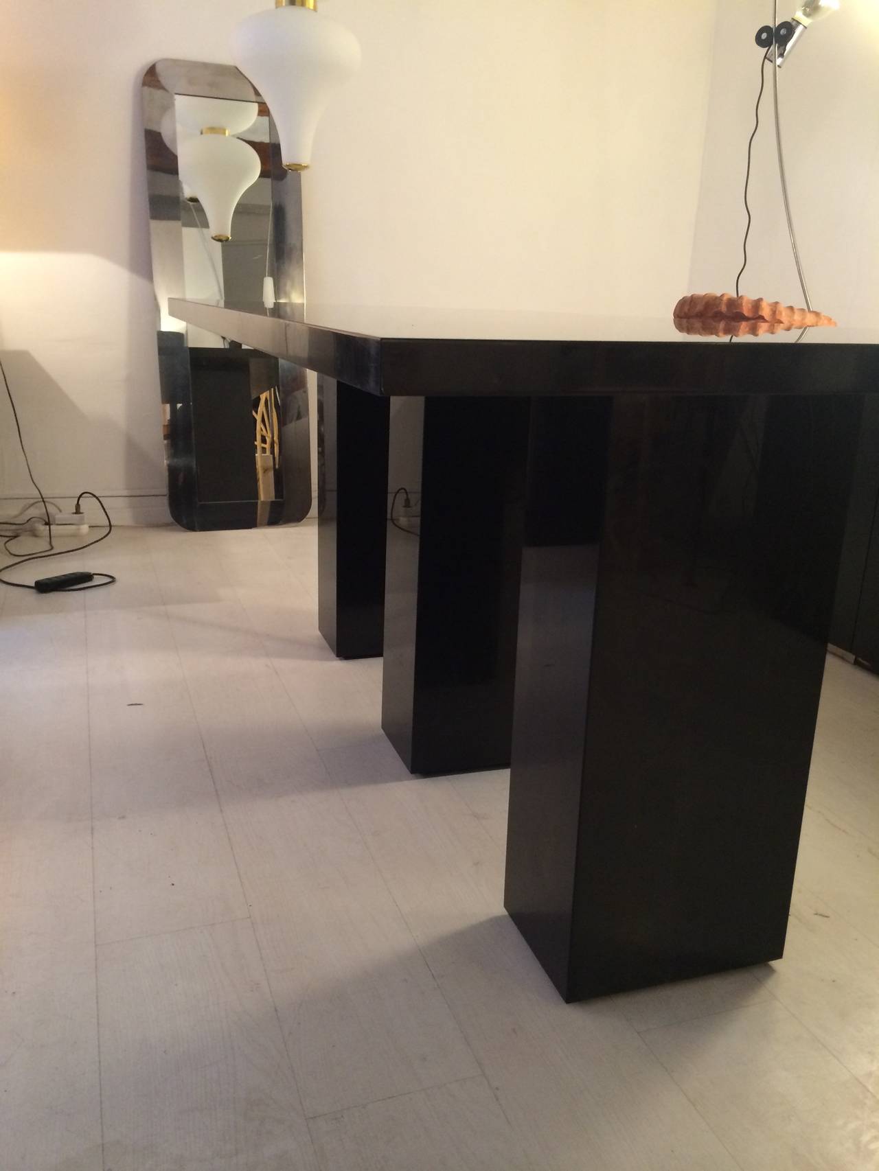 Late 20th Century Important table in massive absolute black marble For Sale
