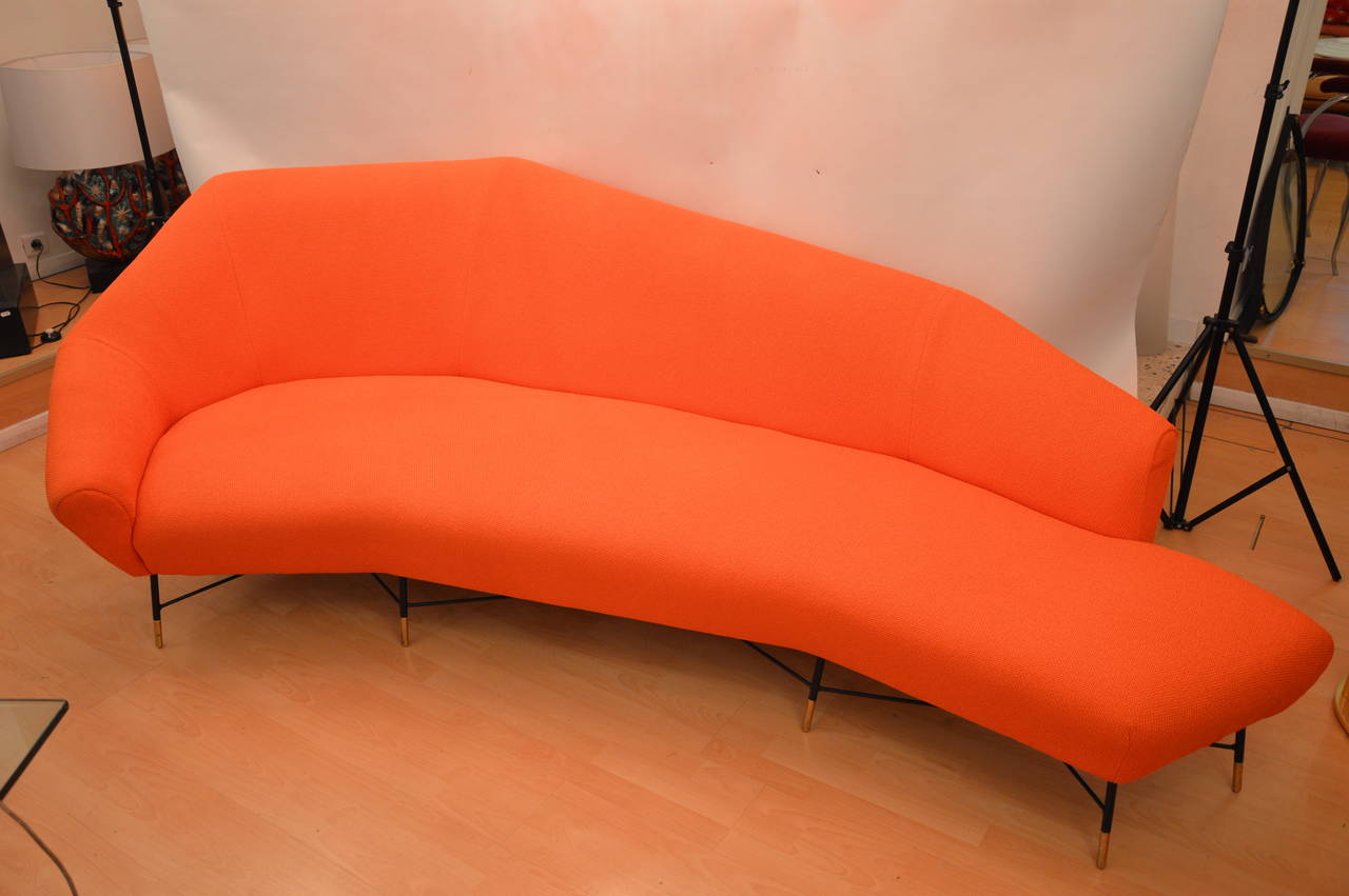 Mid-20th Century Impressive Sofa by Augusto Bozzi for Saporiti, Italia For Sale