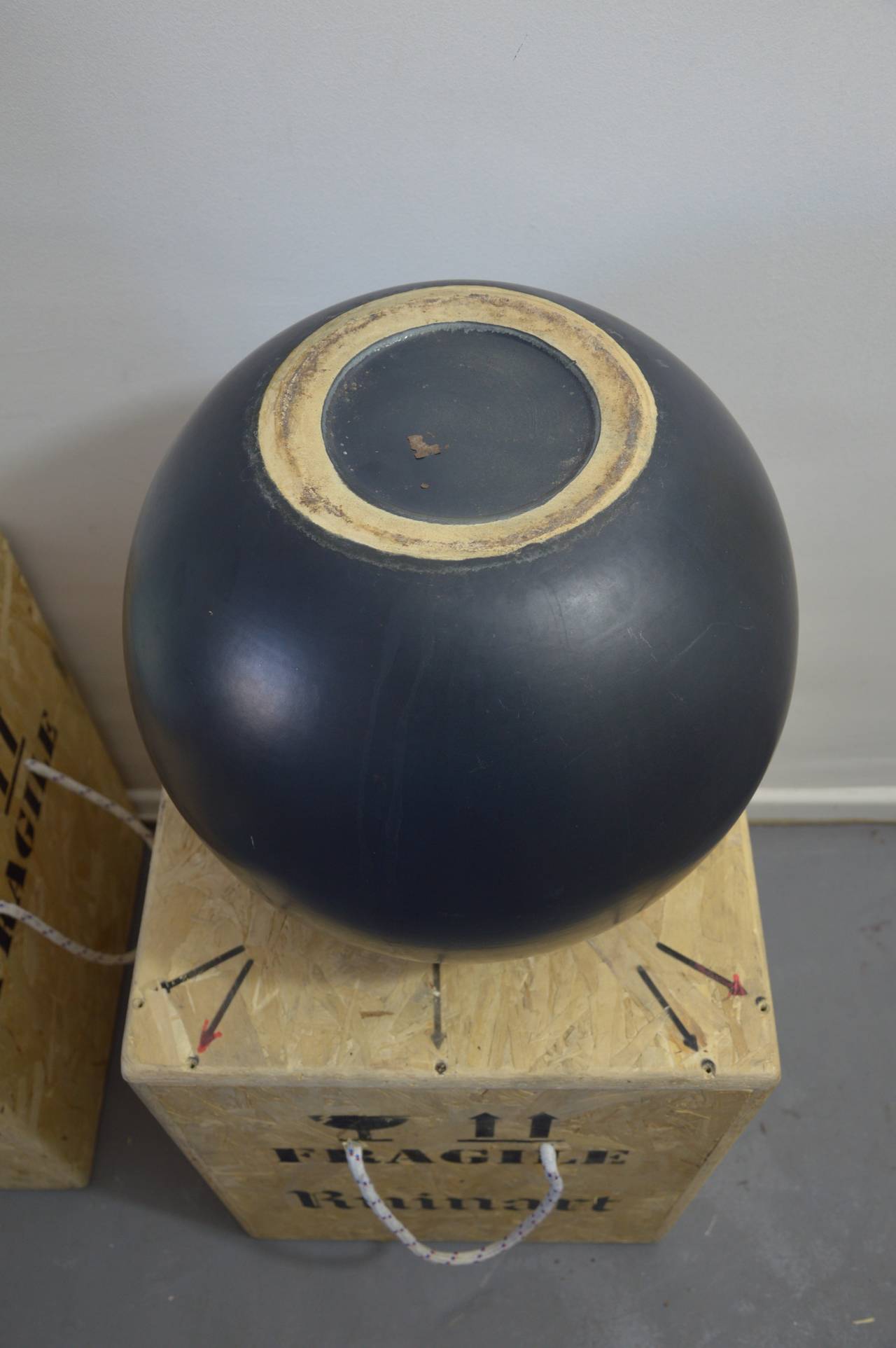 Late 20th Century Black Round Jar in Ceramic For Sale