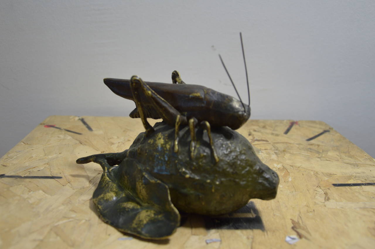 Sculture In Bronze Representing a Grasshopper or Locust on a Lemon For Sale 2