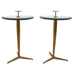 Italian side table, pedestal table, in brass and glass circa 80