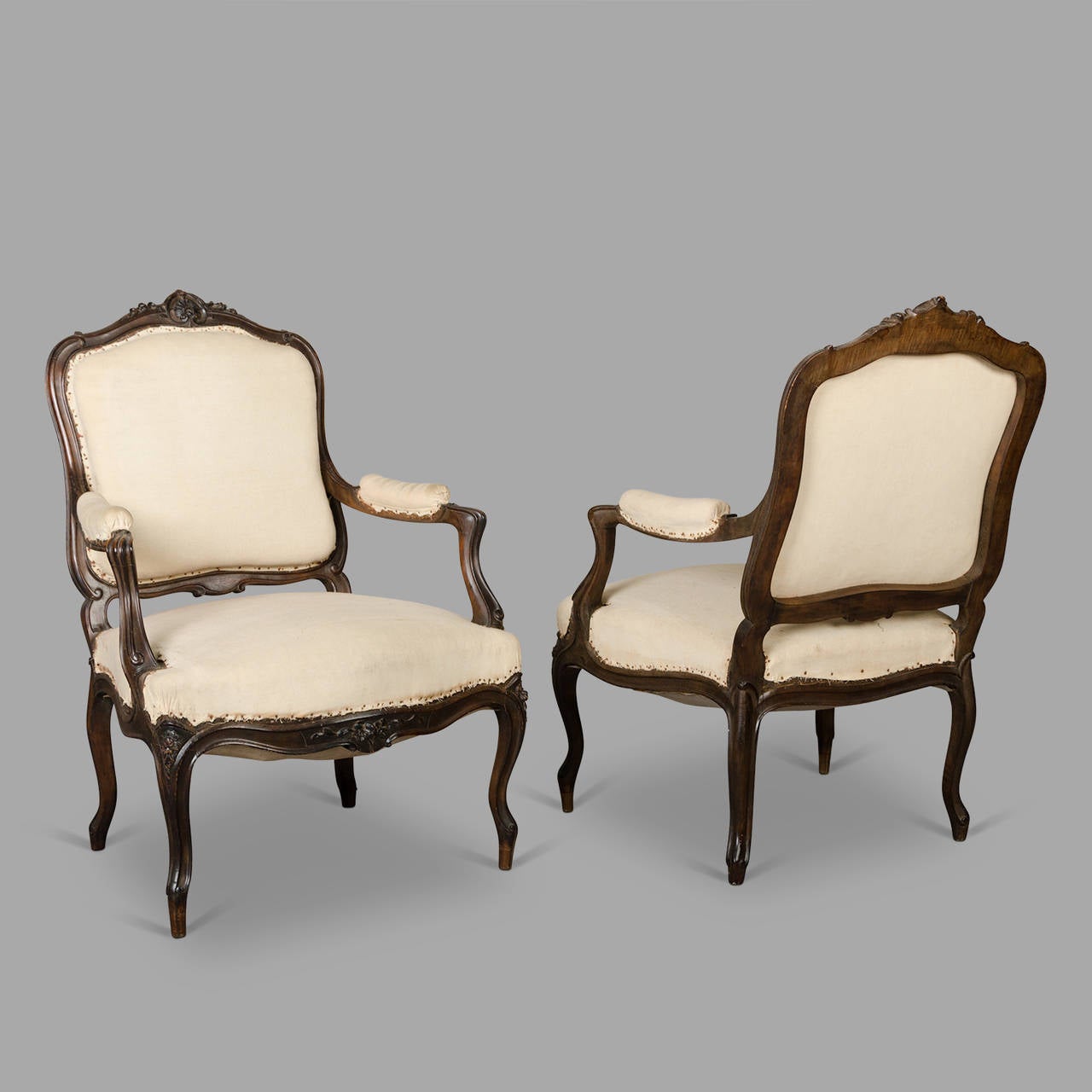 French Pair of Louis XV Style Walnut Cabriolet Armchairs For Sale