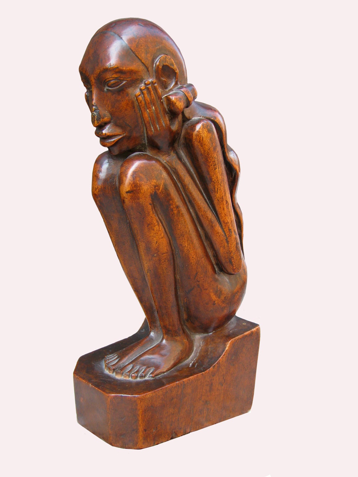 Balinese woodcutters are still phenomenal but the most beautiful examples of their sculptural works are the tropical hard-wooden sculptures from the Art Deco period like this gorgeous lady.