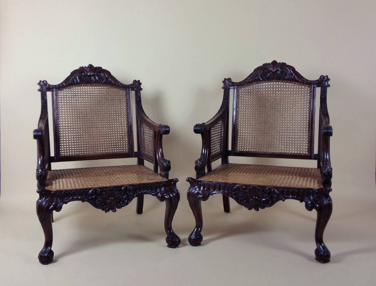 Pair of 19th Century Georgian Style Carved Mahogany Library Chairs In Excellent Condition In London, west Sussex