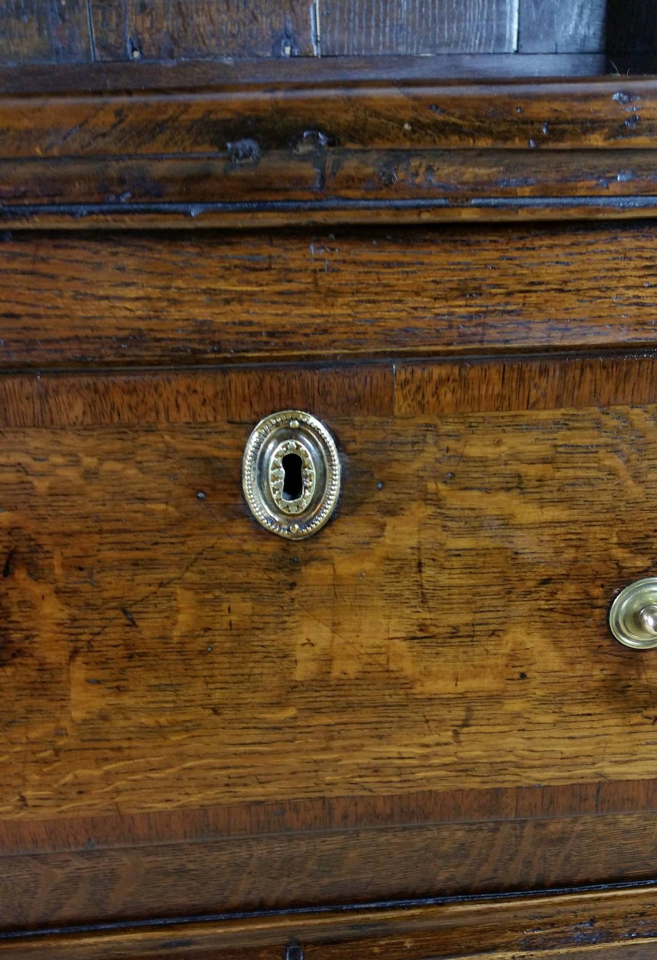 Superb Mid-18th Century Oak Cottage Dresser For Sale 3