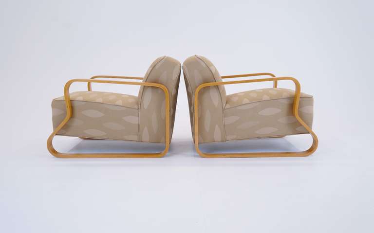 Lounge Armchair 44 Pair, Alvar Aalto for Artek In Excellent Condition In Kansas City, MO