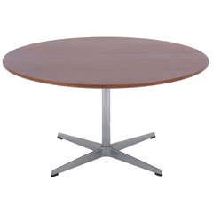 Arne Jacobsen for Fritz Hansen Coffee Table 4