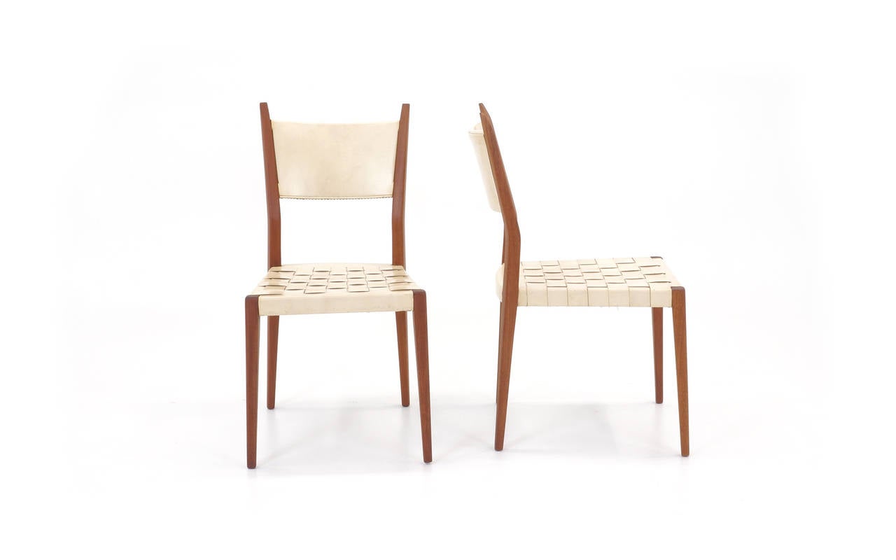 Mid-Century Modern Pair of Paul McCobb Side Chairs for Calvin with Woven Leather Seats
