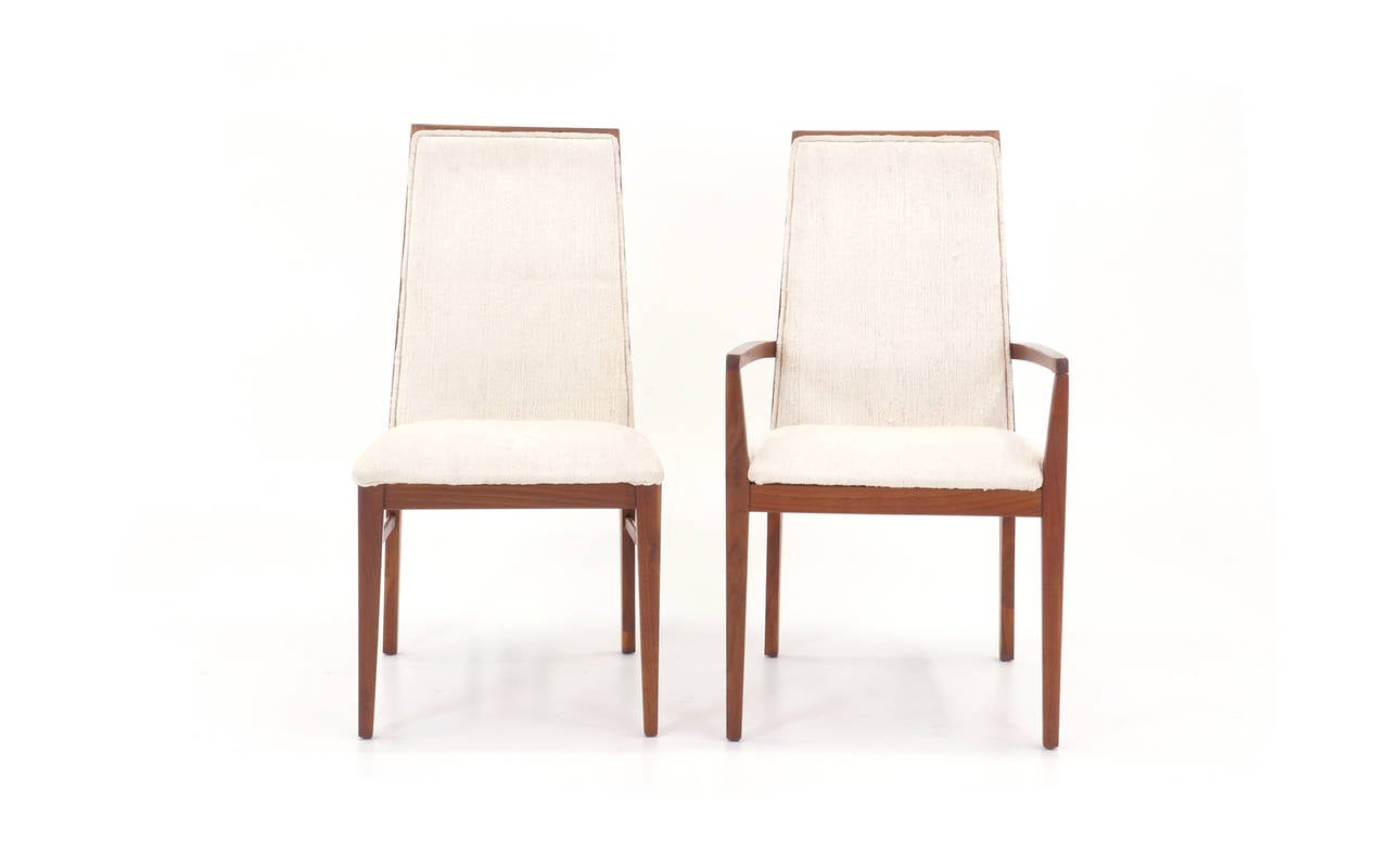 Set of six dining chairs by Milo Baughman. Two armchairs and four side chairs.