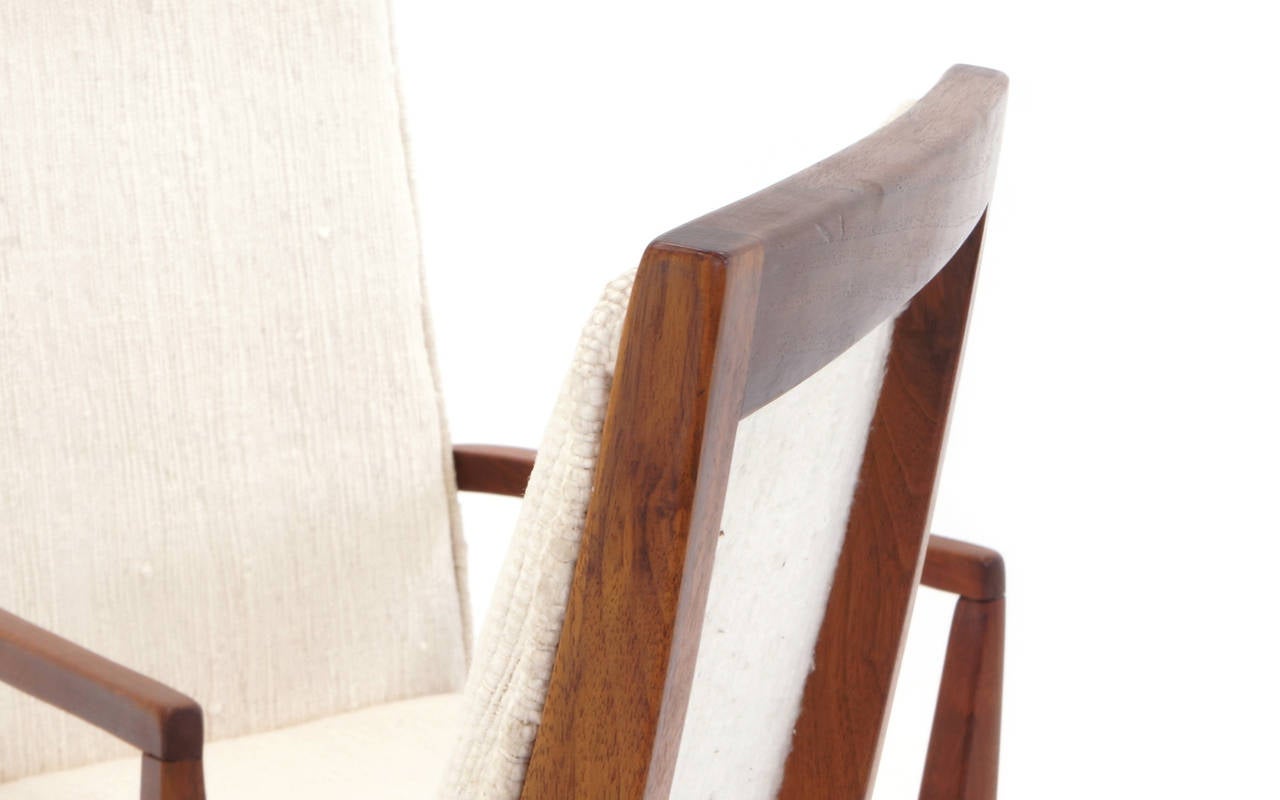 Mid-Century Modern Set of Six Milo Baughman for Dillingham Walnut Dining Chairs