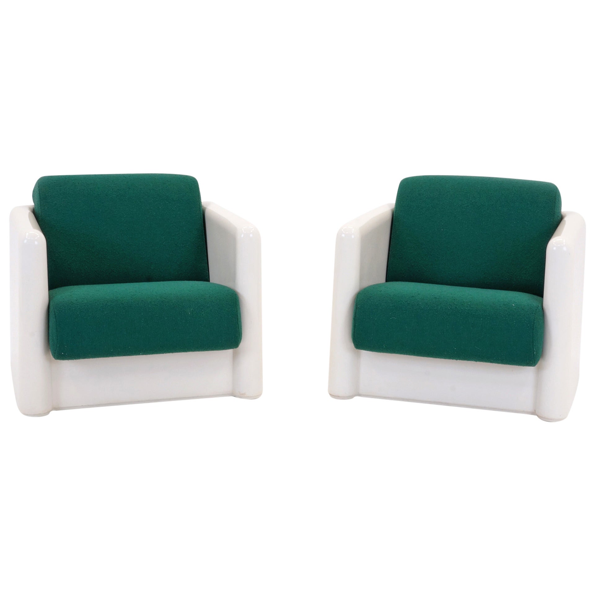 Mod White Fiberglass Pair of Chairs, 1970s