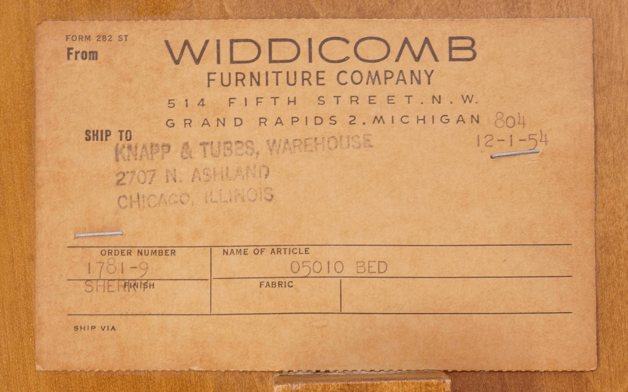 T. H. Robsjohn-Gibbings for Widdicomb King Headboard In Excellent Condition In Kansas City, MO