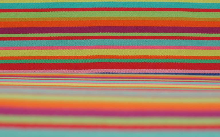 Charles und Ray Eames Sofa Compact:: Alexander Girard Miller Stripe Fabric (Chrom)