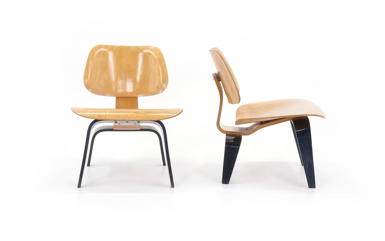 Mid-Century Modern Early Pair of Eames for Evans / Herman Miller LCWs