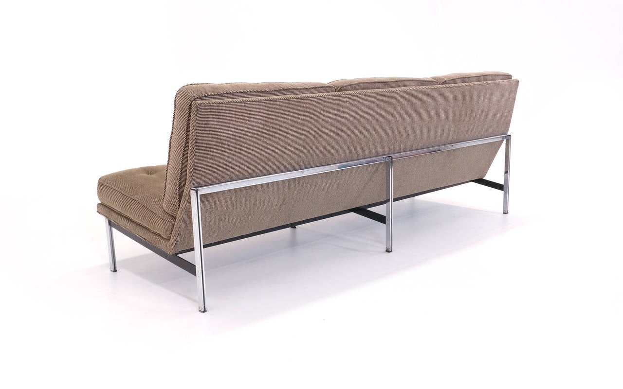 Florence Knoll Parallel Bar Three Seat Armless Sofa In Excellent Condition In Kansas City, MO